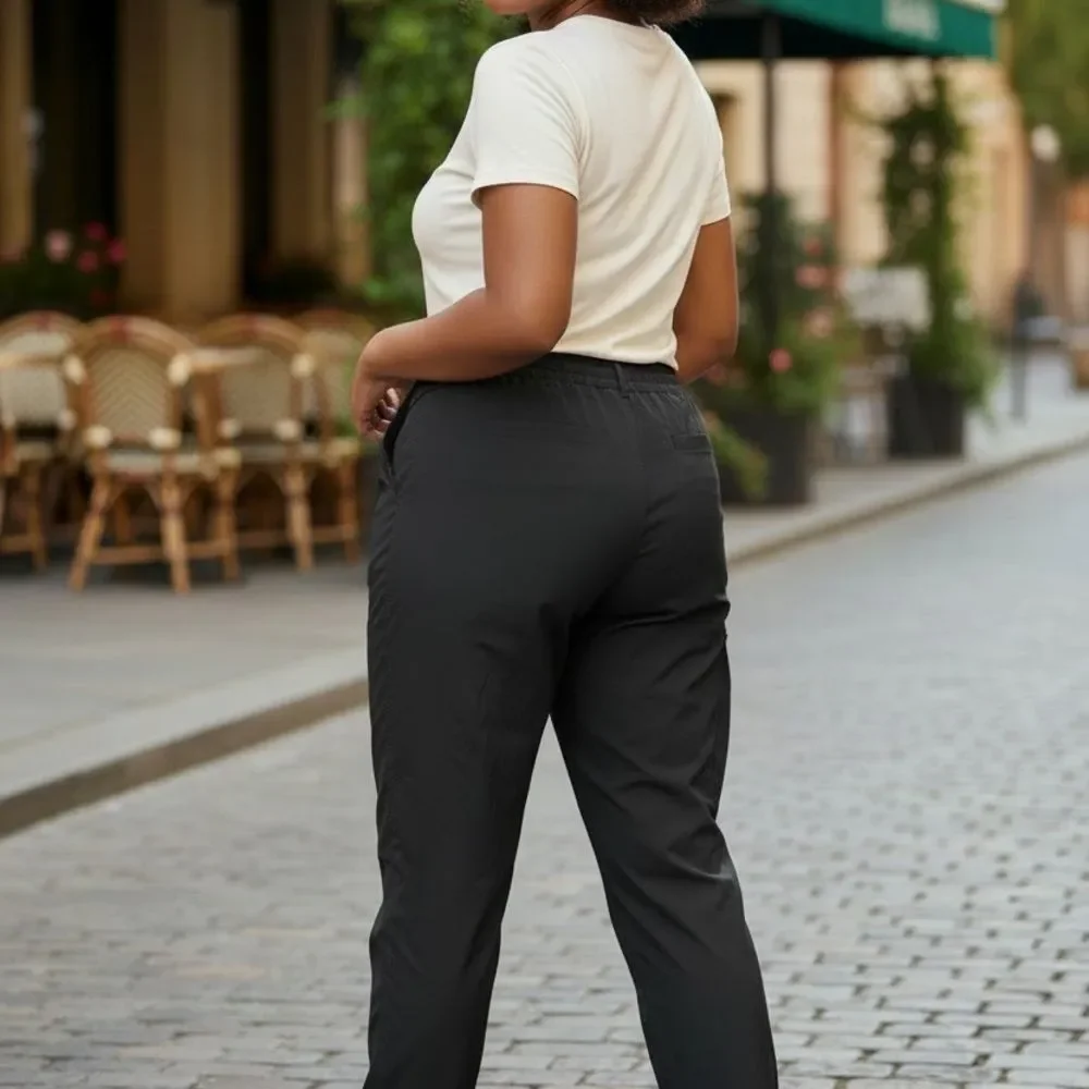 NWT Kirkland Signature Ladies Travel Pants Black Size 14 Zip Phone Pocket